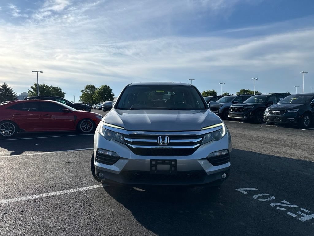 Used 2017 Honda Pilot EX-L image 2