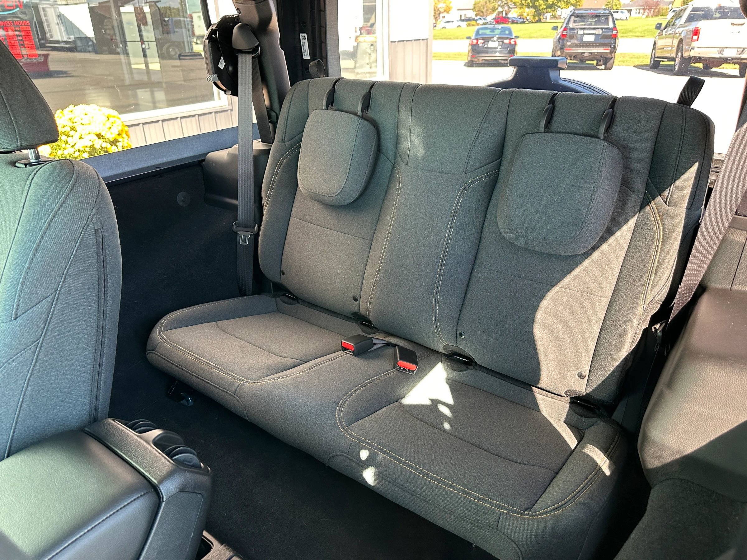 Used 2025 Jeep Wrangler Sport image 22