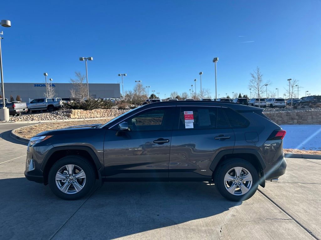 Used 2025 Toyota RAV4 XLE image 4