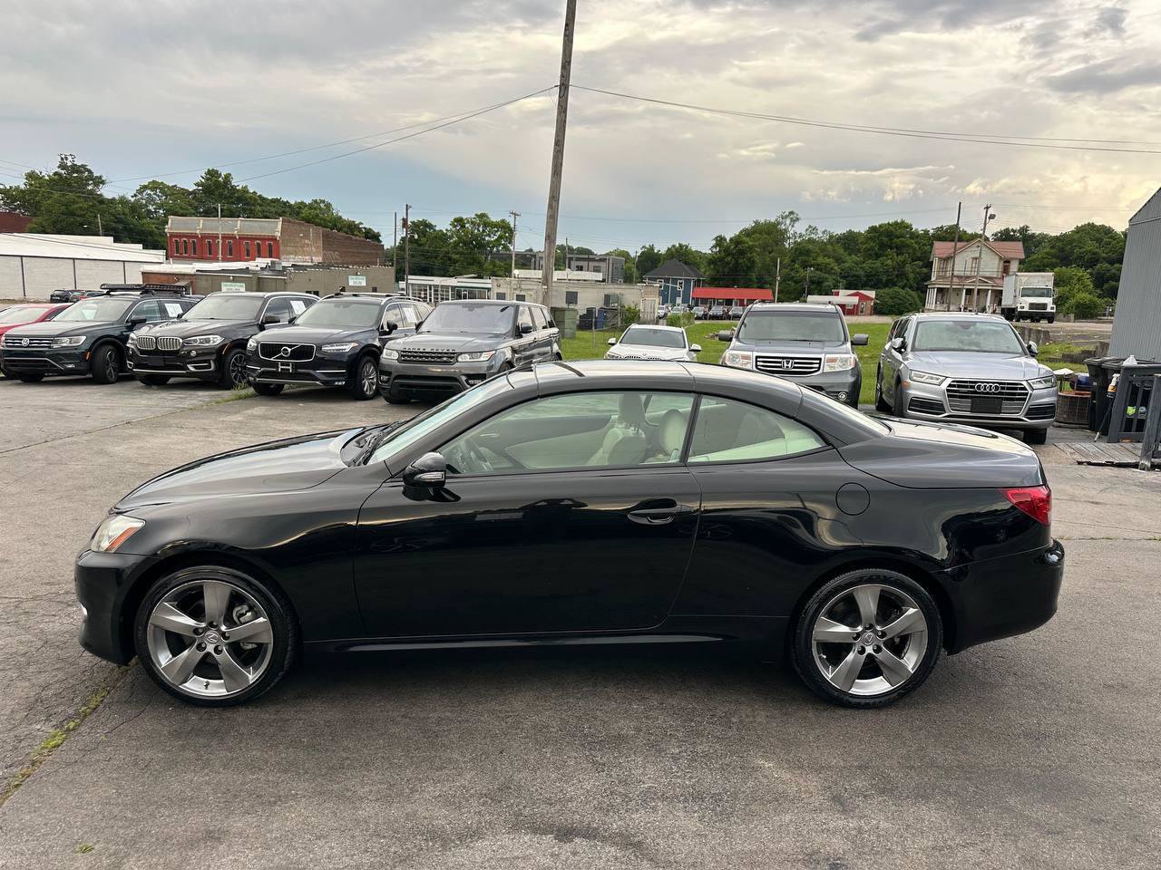 Used 2010 Lexus IS 250C RWD image 11
