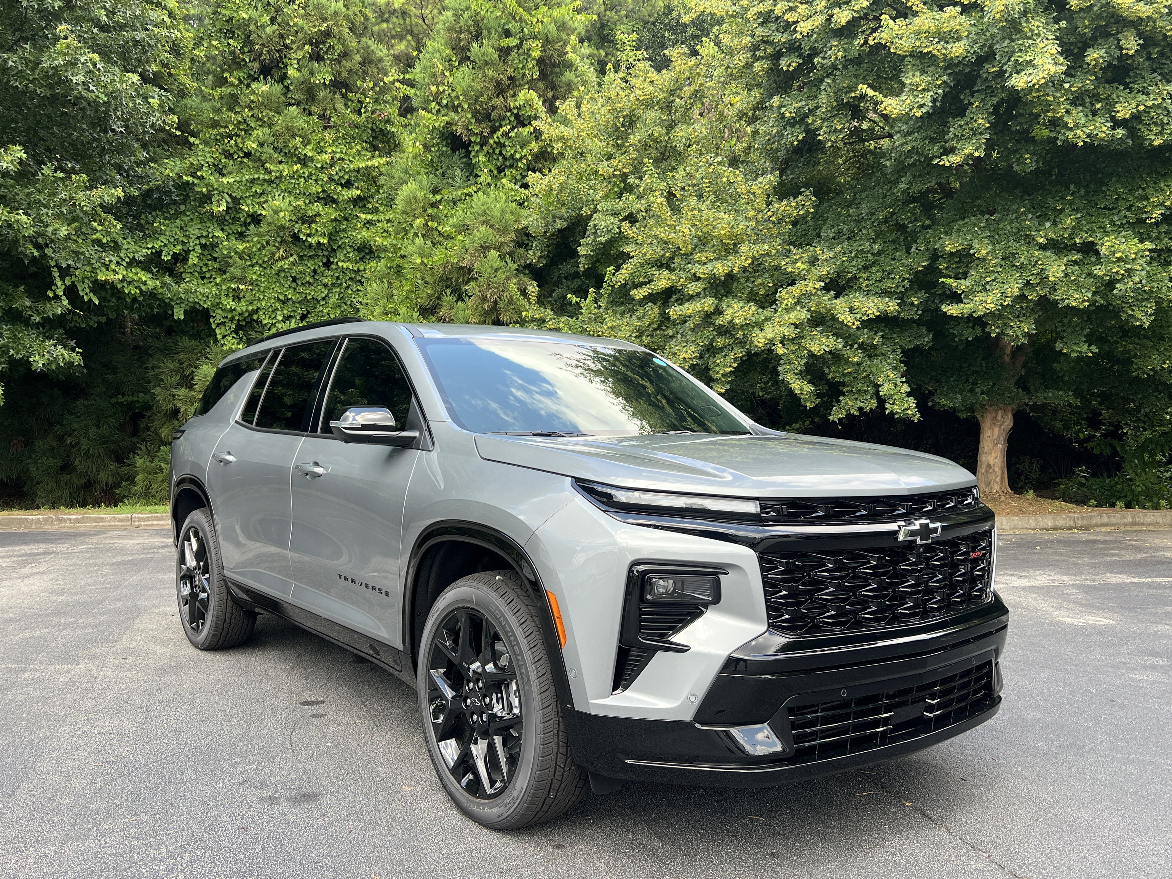 New 2026 Chevrolet Traverse RS FWD image 2