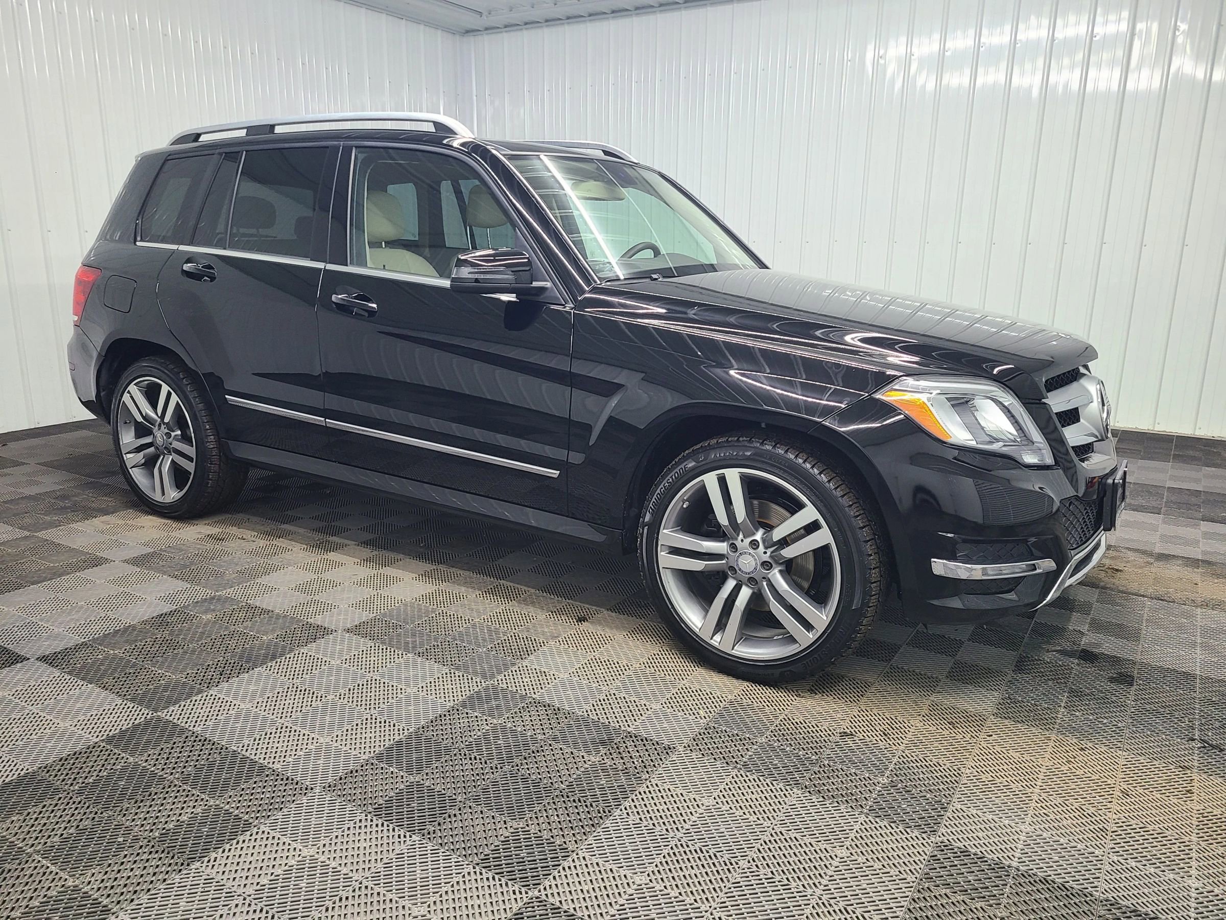 Used 2014 Mercedes-Benz GLK 350 4MATIC image 1