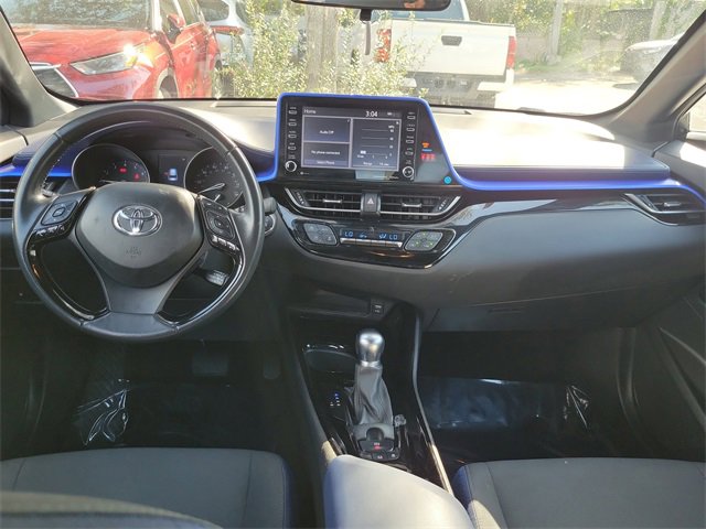 Used 2021 Toyota C-HR XLE image 9
