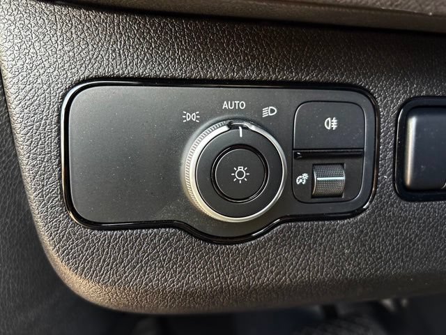 Used 2026 Mercedes-Benz Sprinter 2500 image 16