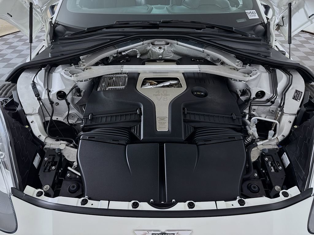 Used 2021 Aston Martin DBX image 30