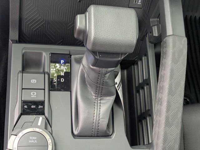 Certified 2025 Toyota Tacoma SR5 AWD/4WD image 21