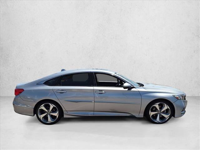 Used 2018 Honda Accord Touring image 4