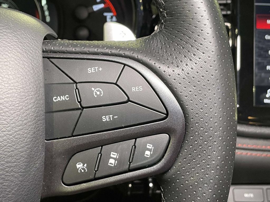 Used 2025 Dodge Durango GT AWD/4WD image 39