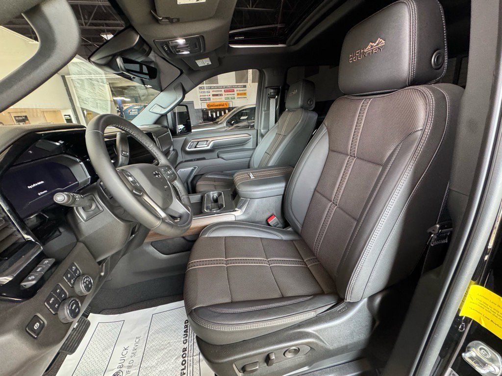 Used 2025 Chevrolet Silverado 3500 High Country w/ Midnight Edition image 21