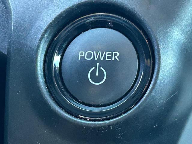 Used 2025 Toyota Sienna XLE image 16