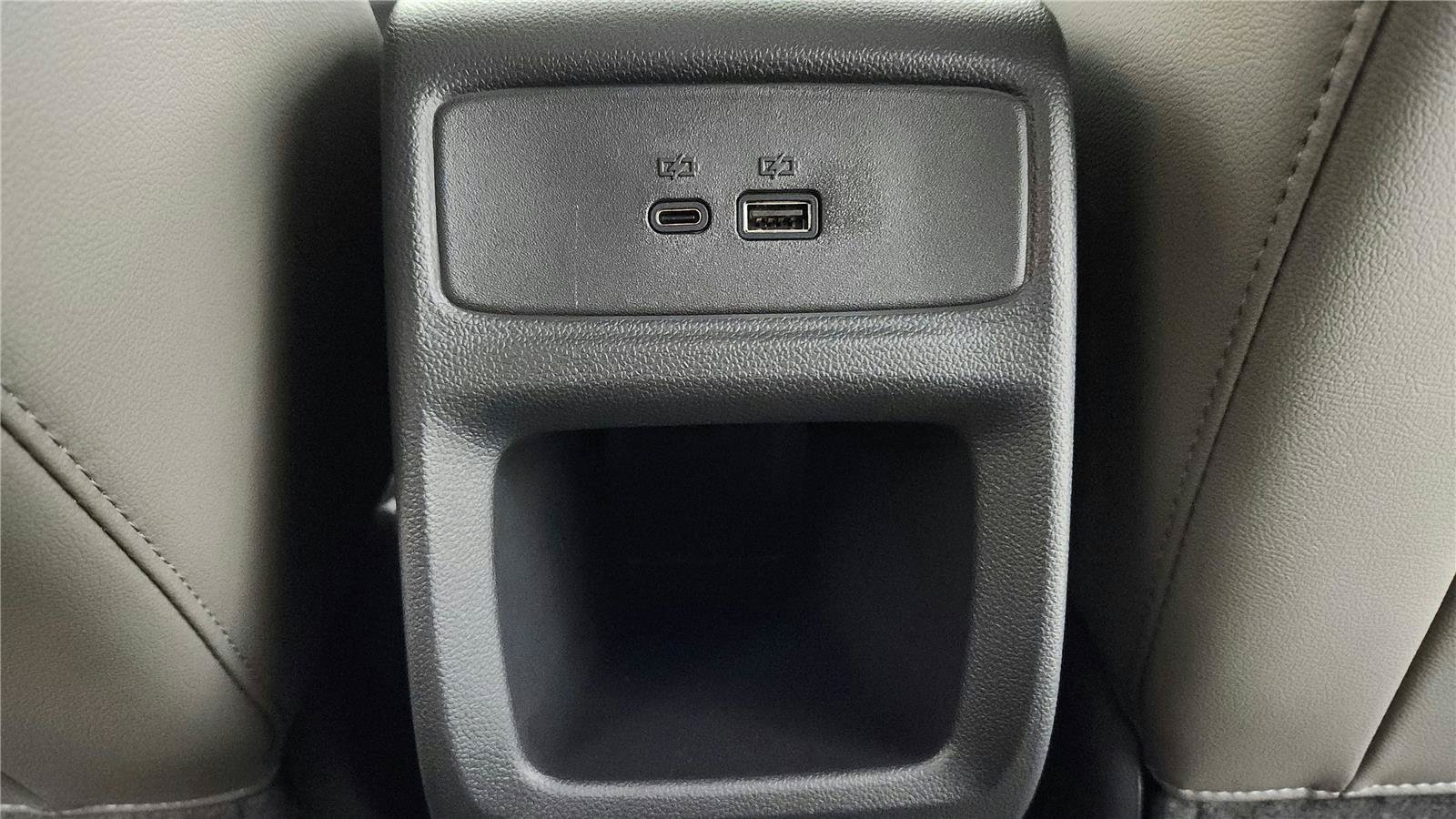 Used 2026 Chevrolet Trax ACTIV FWD image 27