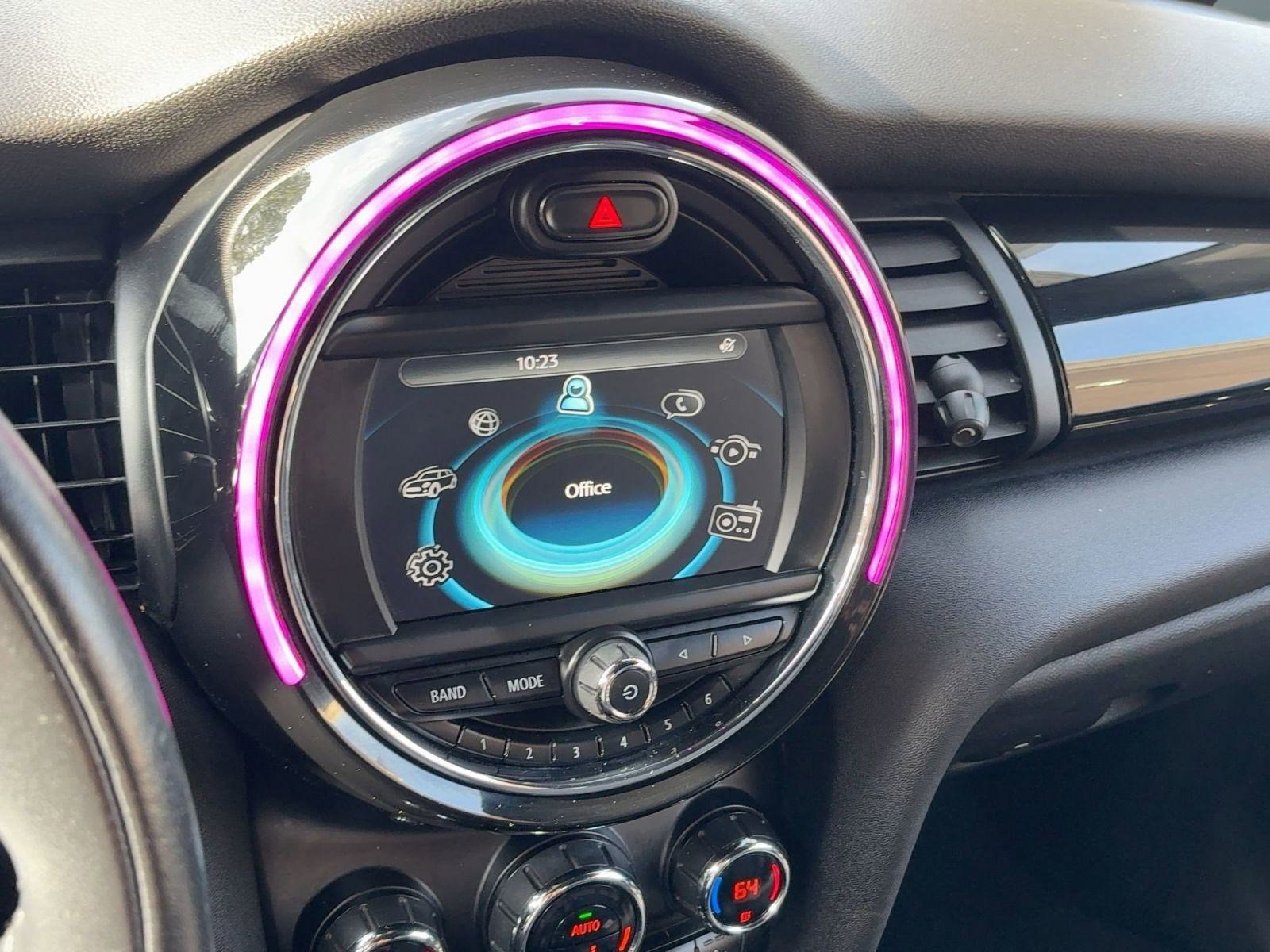 Used 2017 MINI Cooper Convertible image 21