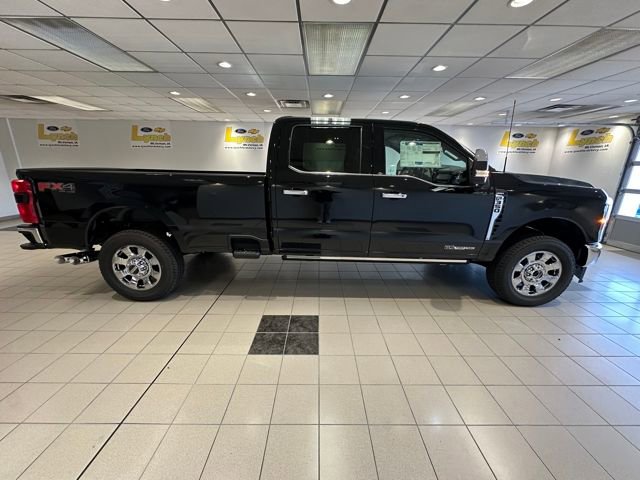 New 2026 Ford F350 Lariat image 3