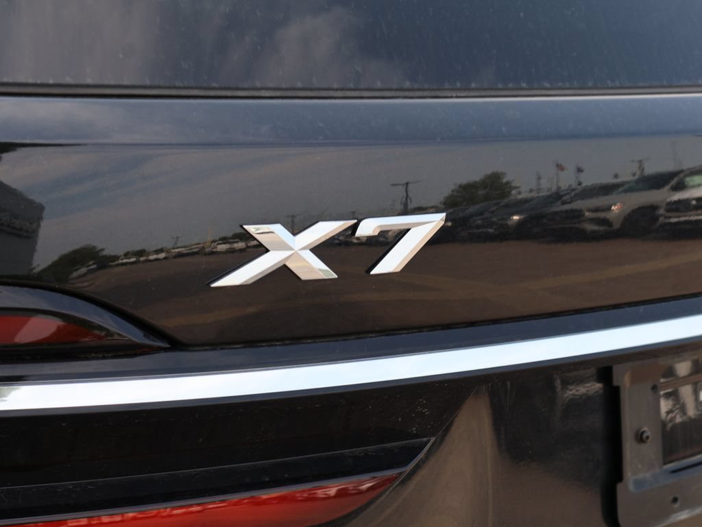 Used 2026 BMW X7 xDrive40i w/ Executive Package AWD/4WD image 9