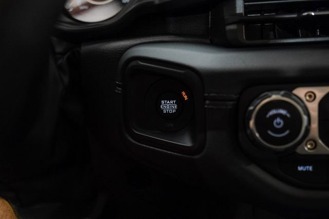 Used 2025 Jeep Gladiator Rubicon w/ Safety Group AWD/4WD image 61