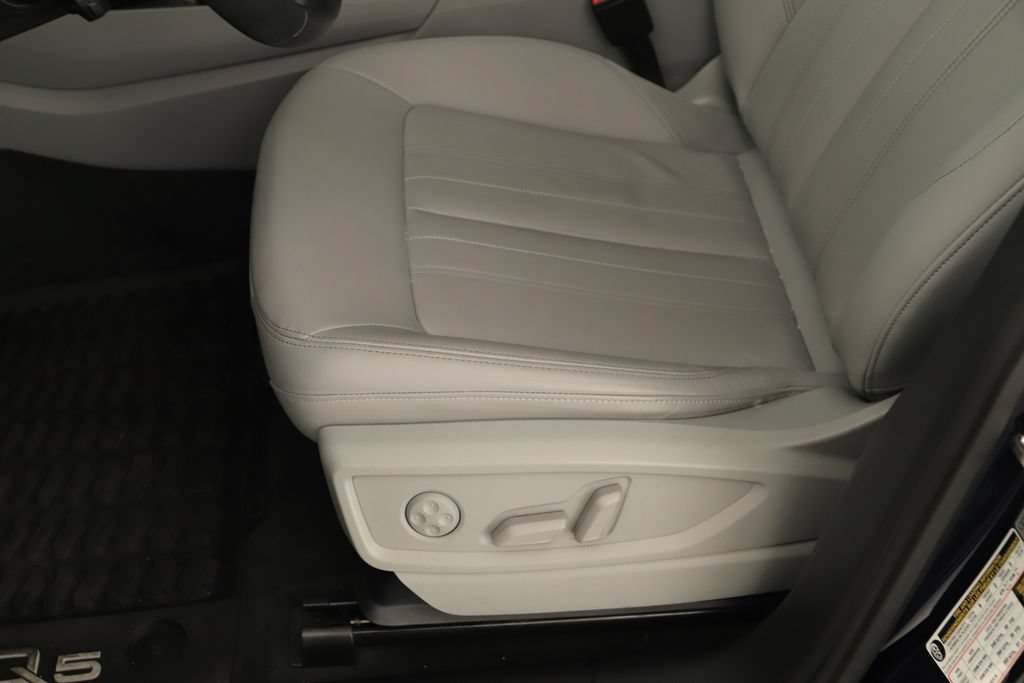 Certified 2022 Audi Q5 2.0T Premium w/ Convenience Package AWD/4WD image 25
