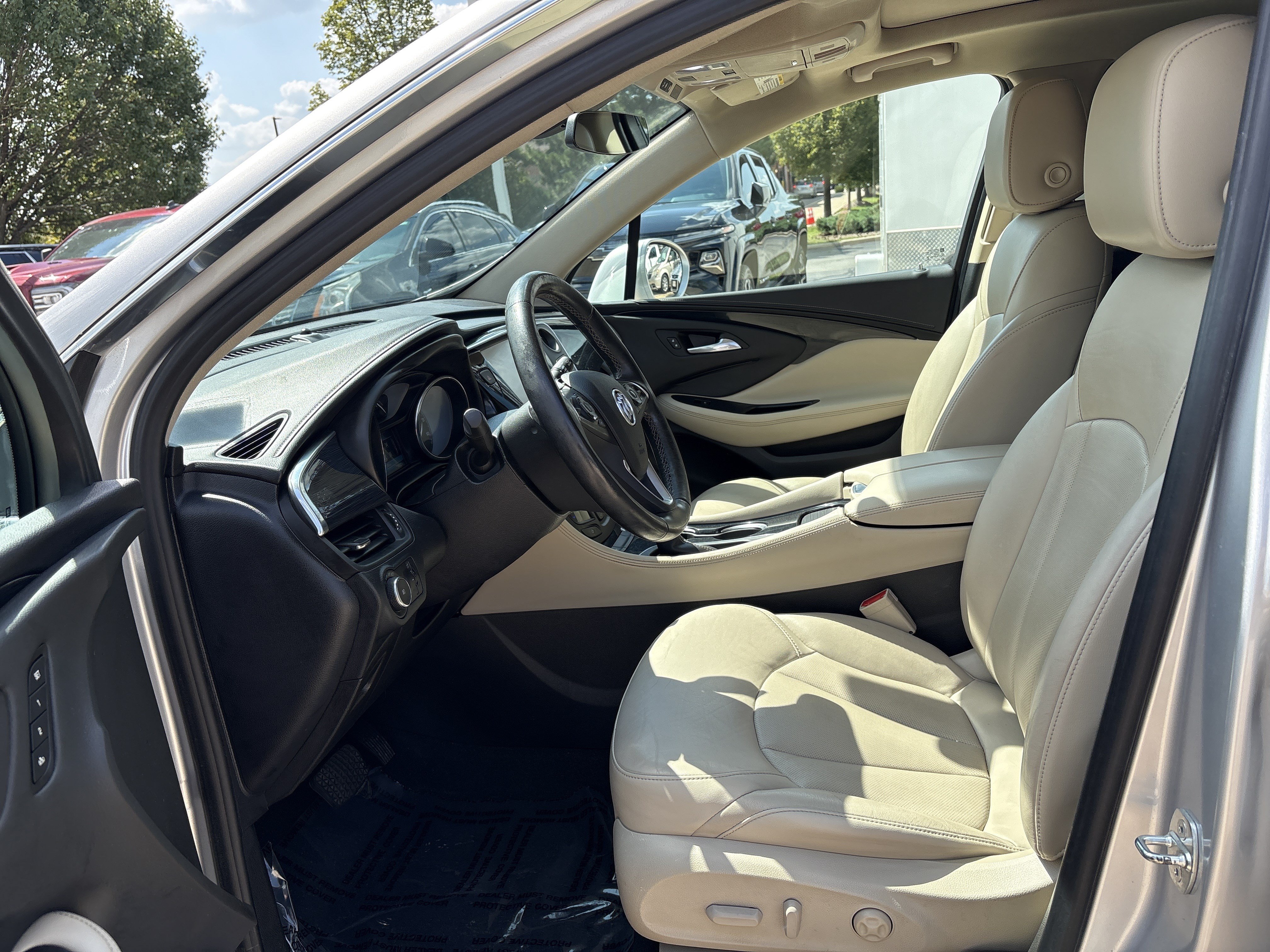 Used 2017 Buick Envision Essence FWD image 11