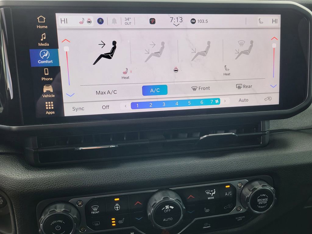 Used 2024 Jeep Wrangler Unlimited image 18