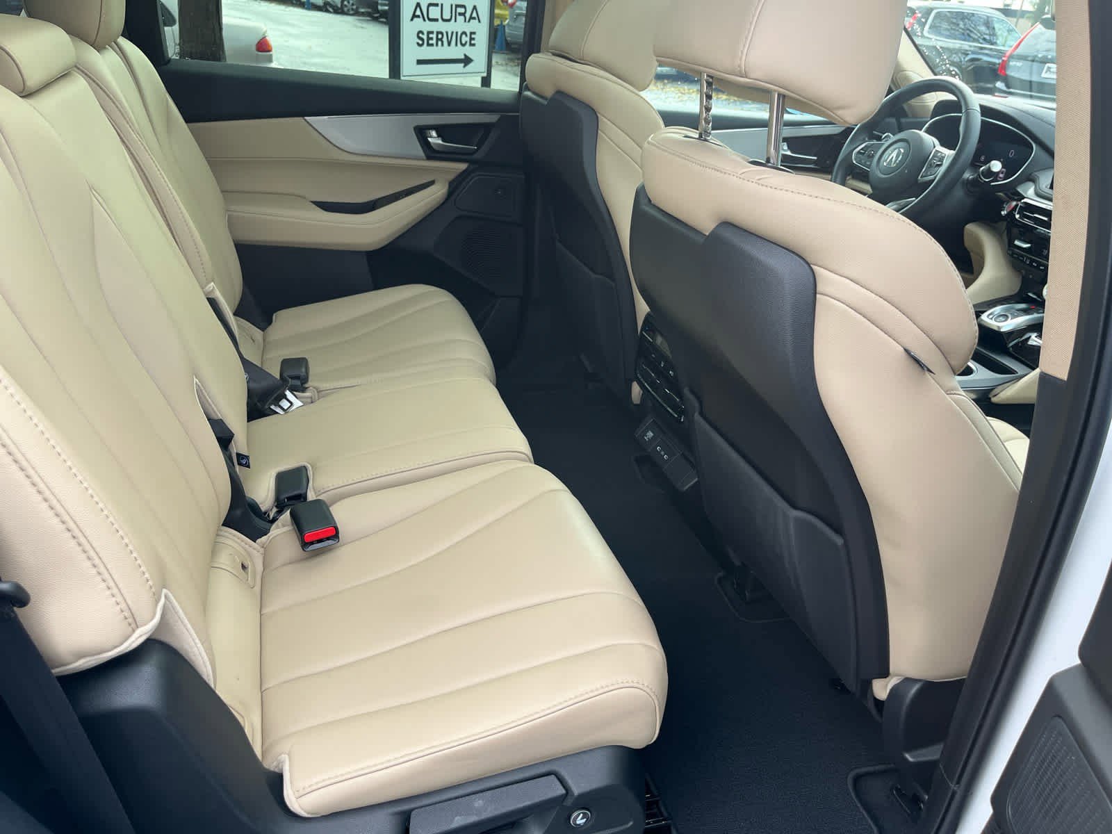 Used 2025 Acura MDX FWD image 20