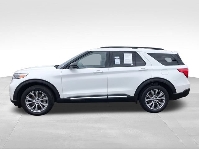 Used 2023 Ford Explorer XLT w/ Equipment Group 202A AWD/4WD video 5