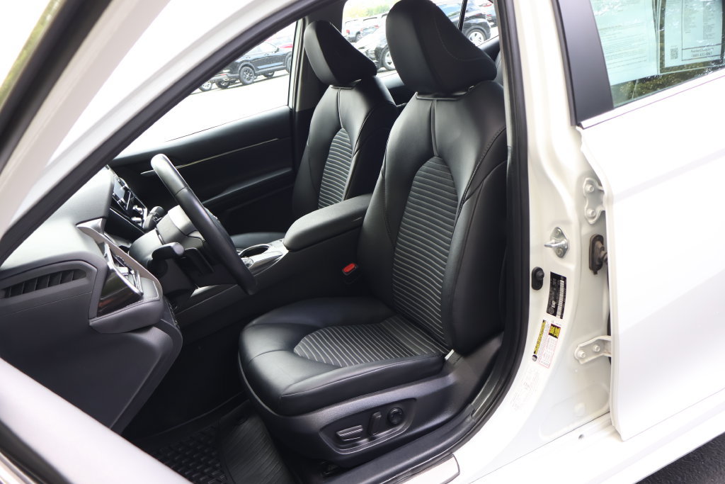 Used 2024 Toyota Camry SE FWD image 30
