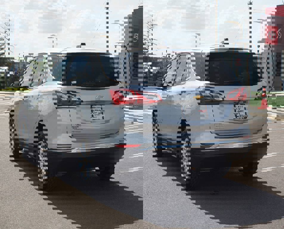 Used 2021 Chevrolet Equinox LT FWD image 11