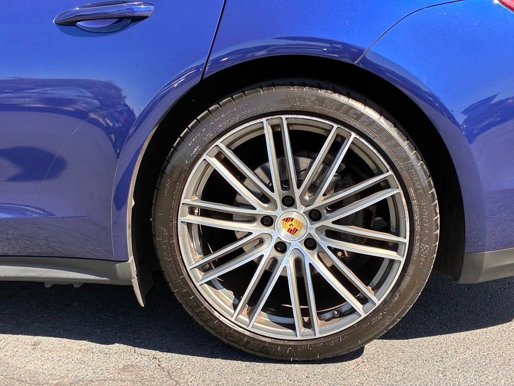 Used 2020 Porsche Panamera 4S AWD/4WD image 59