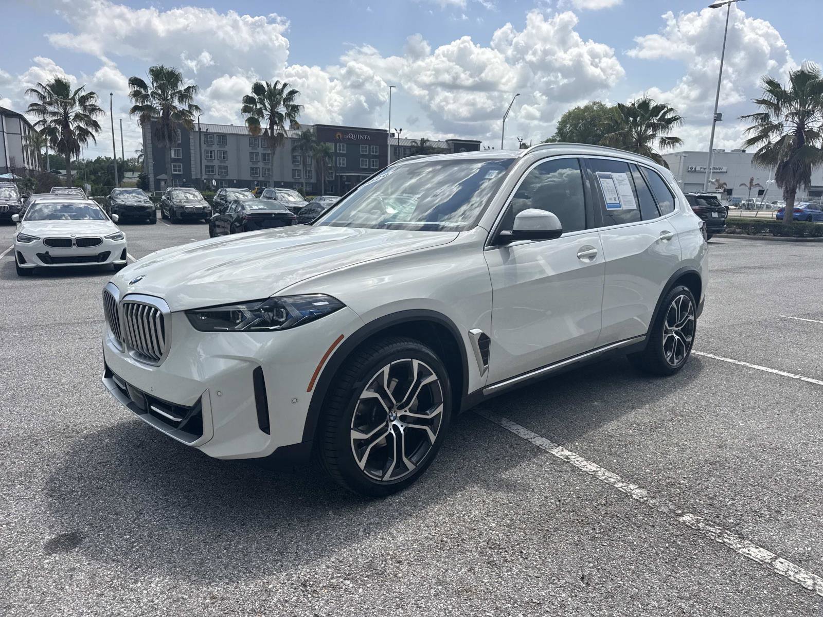 Certified 2026 BMW X5 sDrive40i w/ Climate Comfort Package image 8