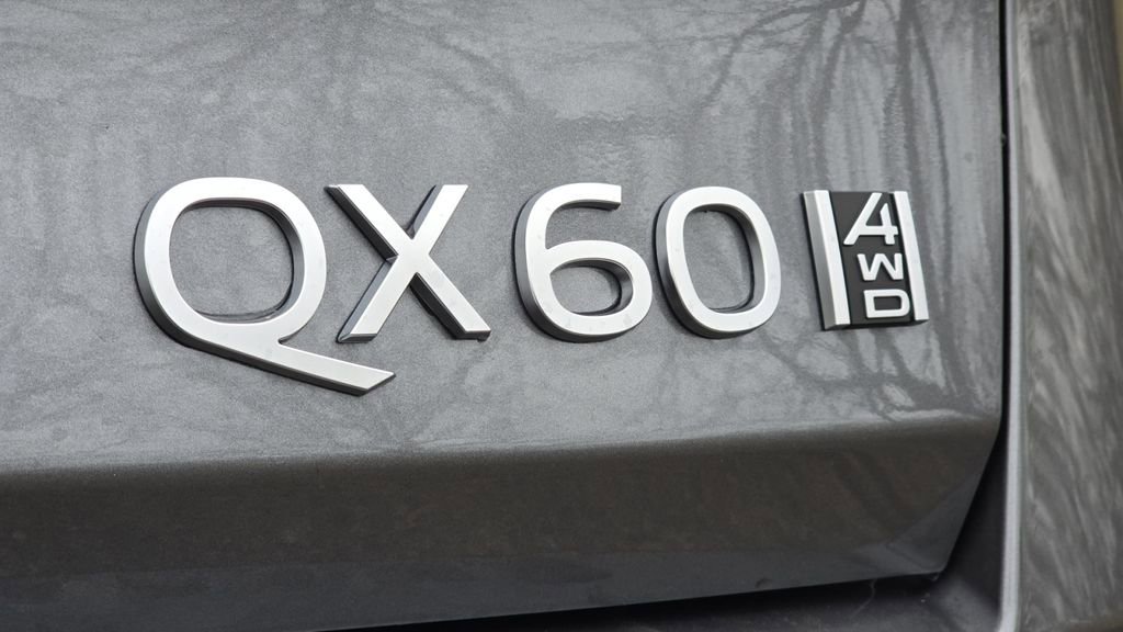 New 2026 INFINITI QX60 Luxe image 13
