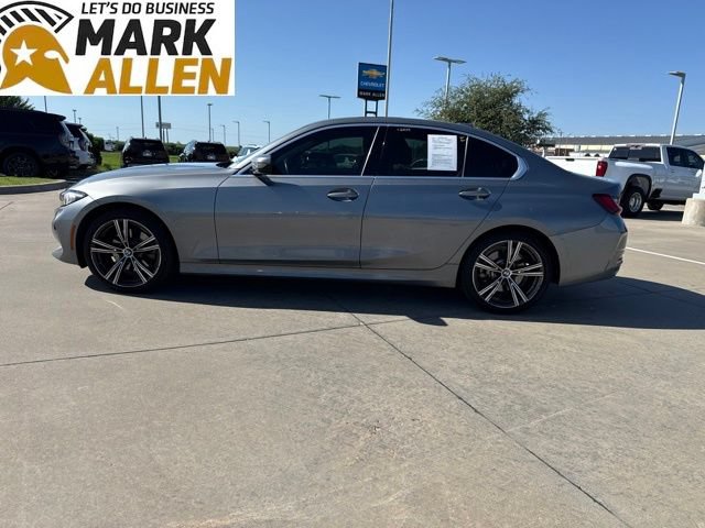 Used 2024 BMW 330i Sedan w/ Convenience Package RWD image 3