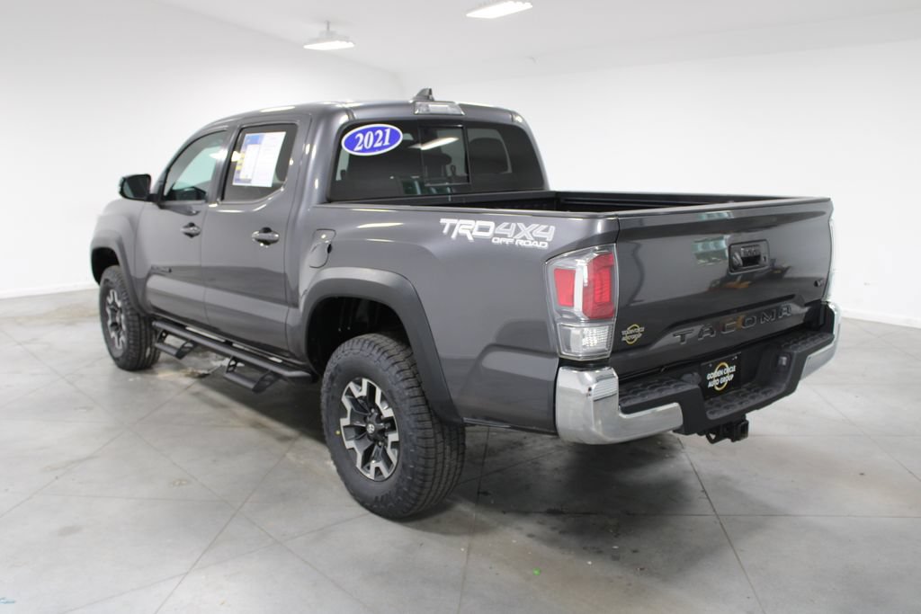 Used 2021 Toyota Tacoma TRD Off-Road AWD/4WD image 7