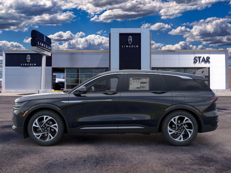 New 2026 Lincoln Nautilus Premier AWD/4WD image 3