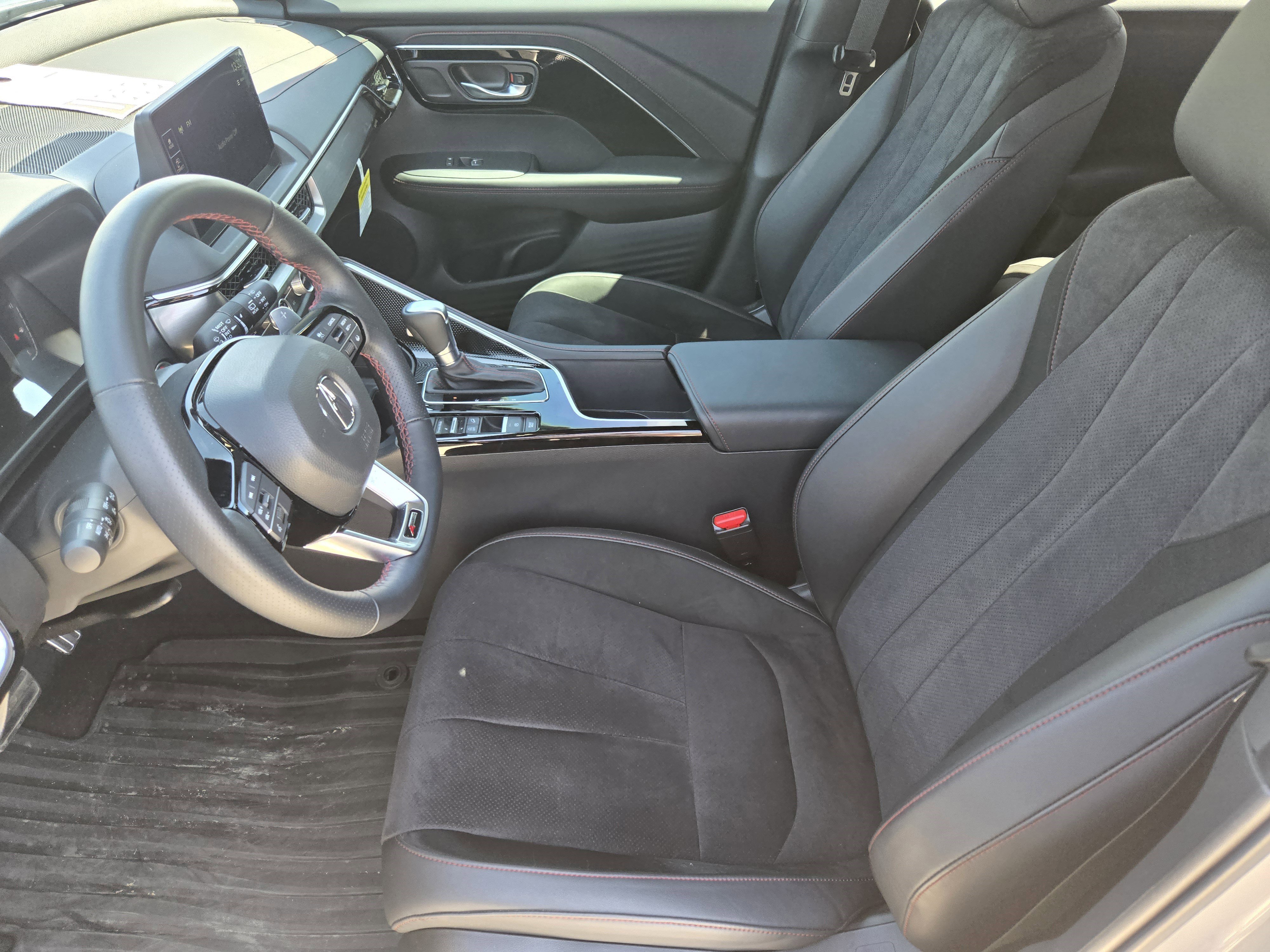 Used 2025 Acura ADX A-Spec image 6