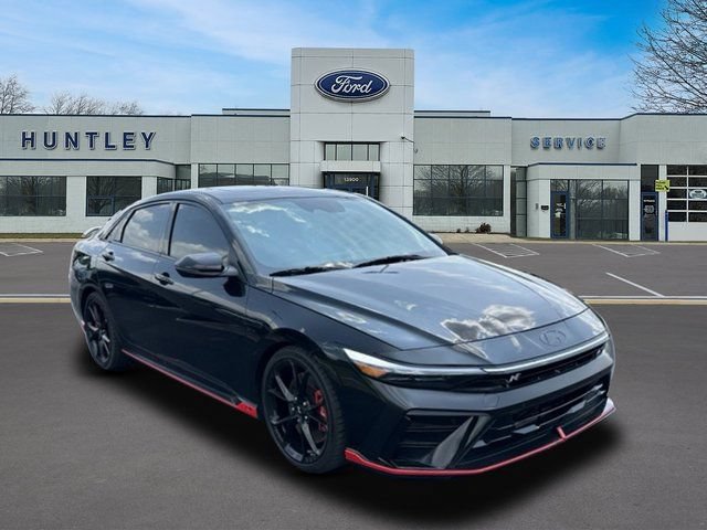Used 2025 Hyundai Elantra N FWD image 3