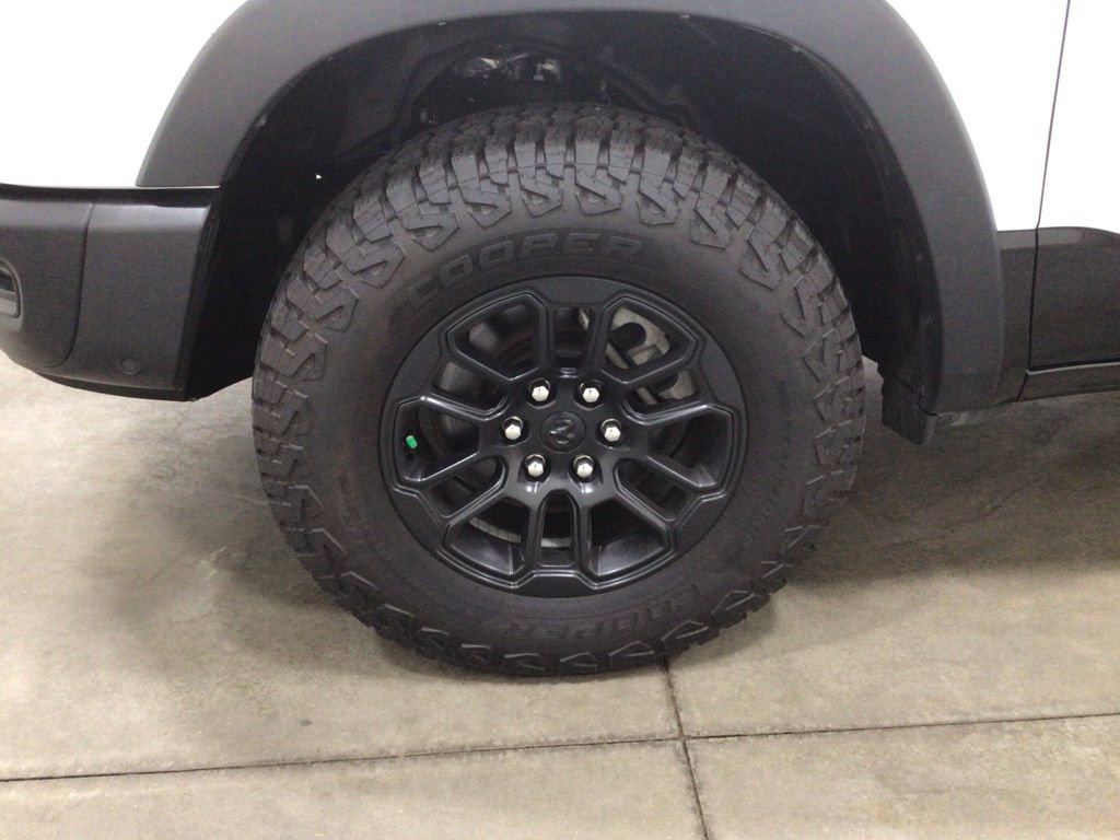 Used 2025 RAM 1500 Rebel image 9