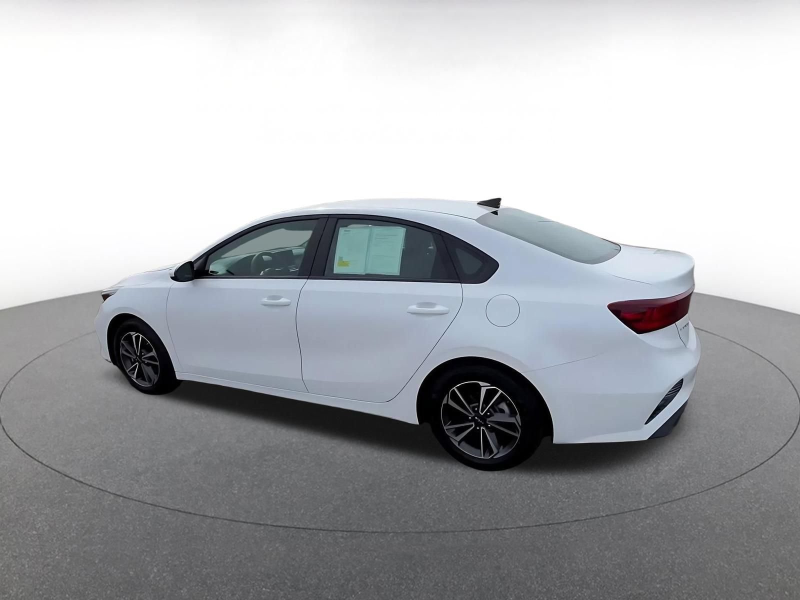 Used 2024 Kia Forte LXS FWD image 10