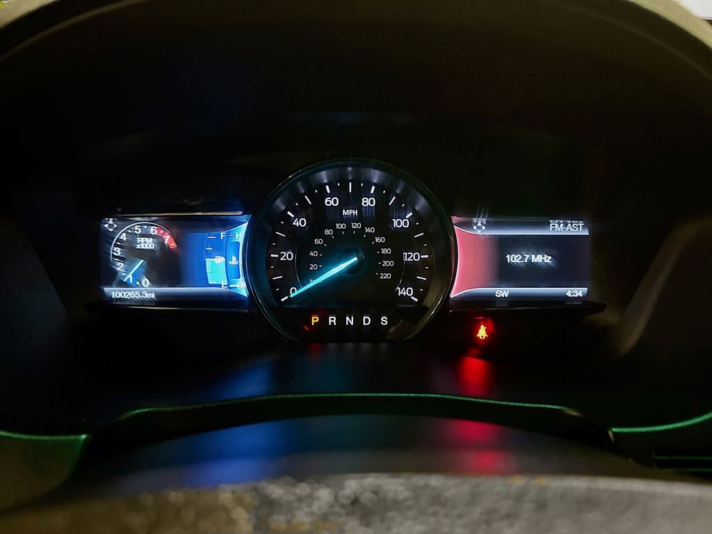 Used 2016 Ford Explorer XLT w/ Equipment Group 202A image 14