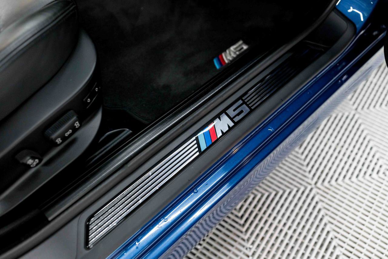 Used 2001 BMW M5 RWD image 50