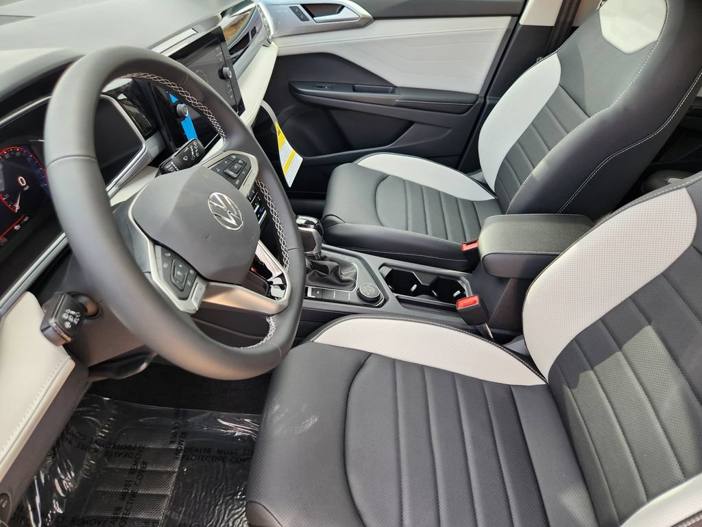 New 2026 Volkswagen Taos SEL AWD/4WD image 3