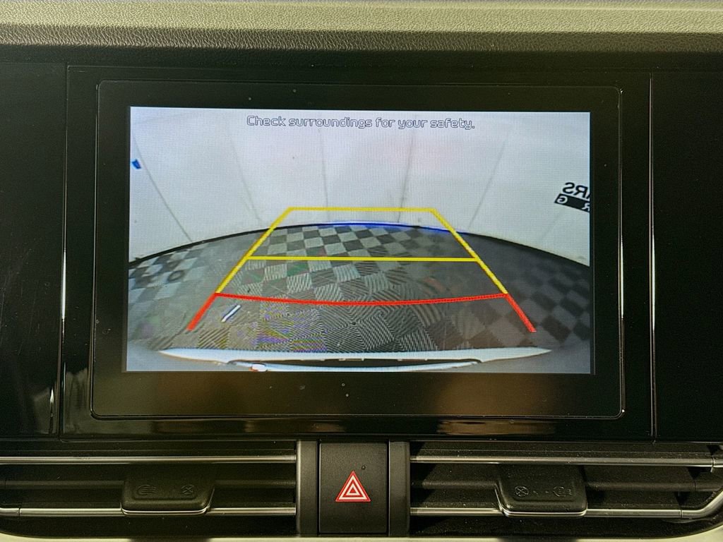 Used 2020 Kia Niro LXS image 13