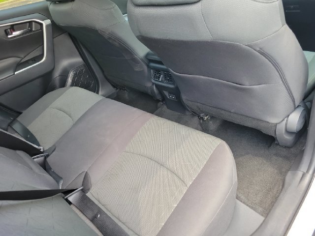 Used 2024 Toyota RAV4 XLE FWD image 20