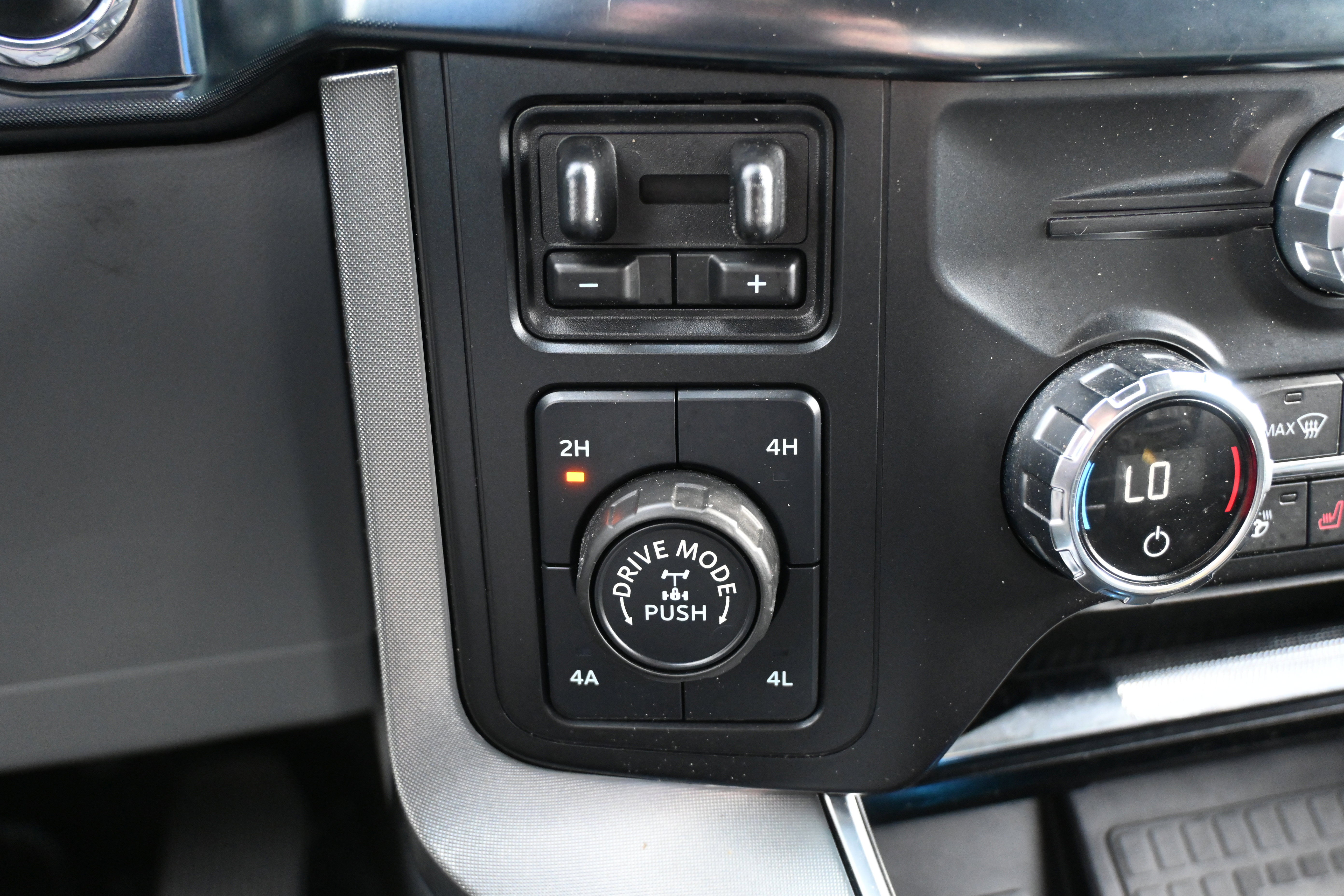 Used 2021 Ford F150 Limited image 23