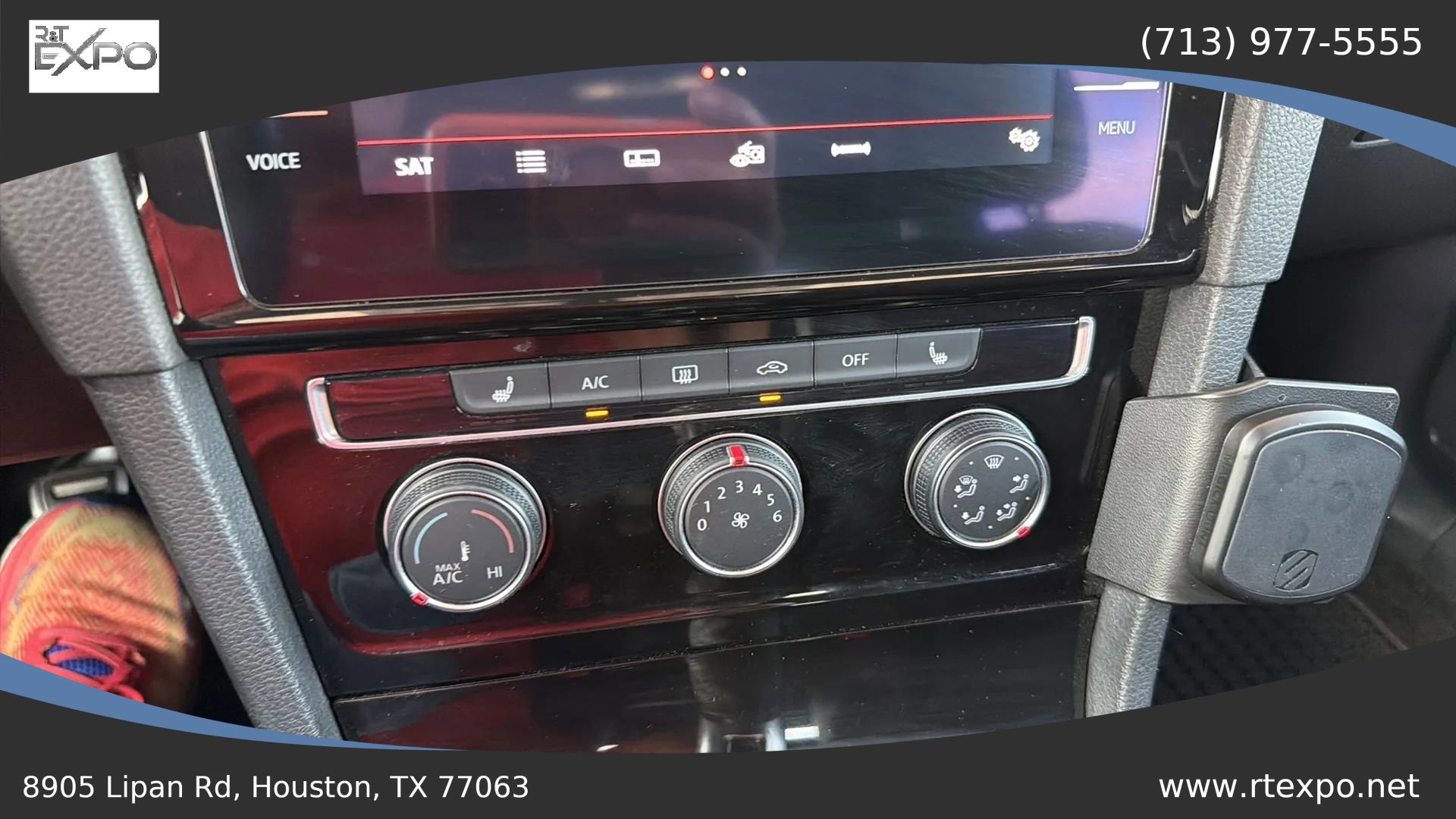 Used 2018 Volkswagen GTI SE w/ SE Leather Package FWD image 44