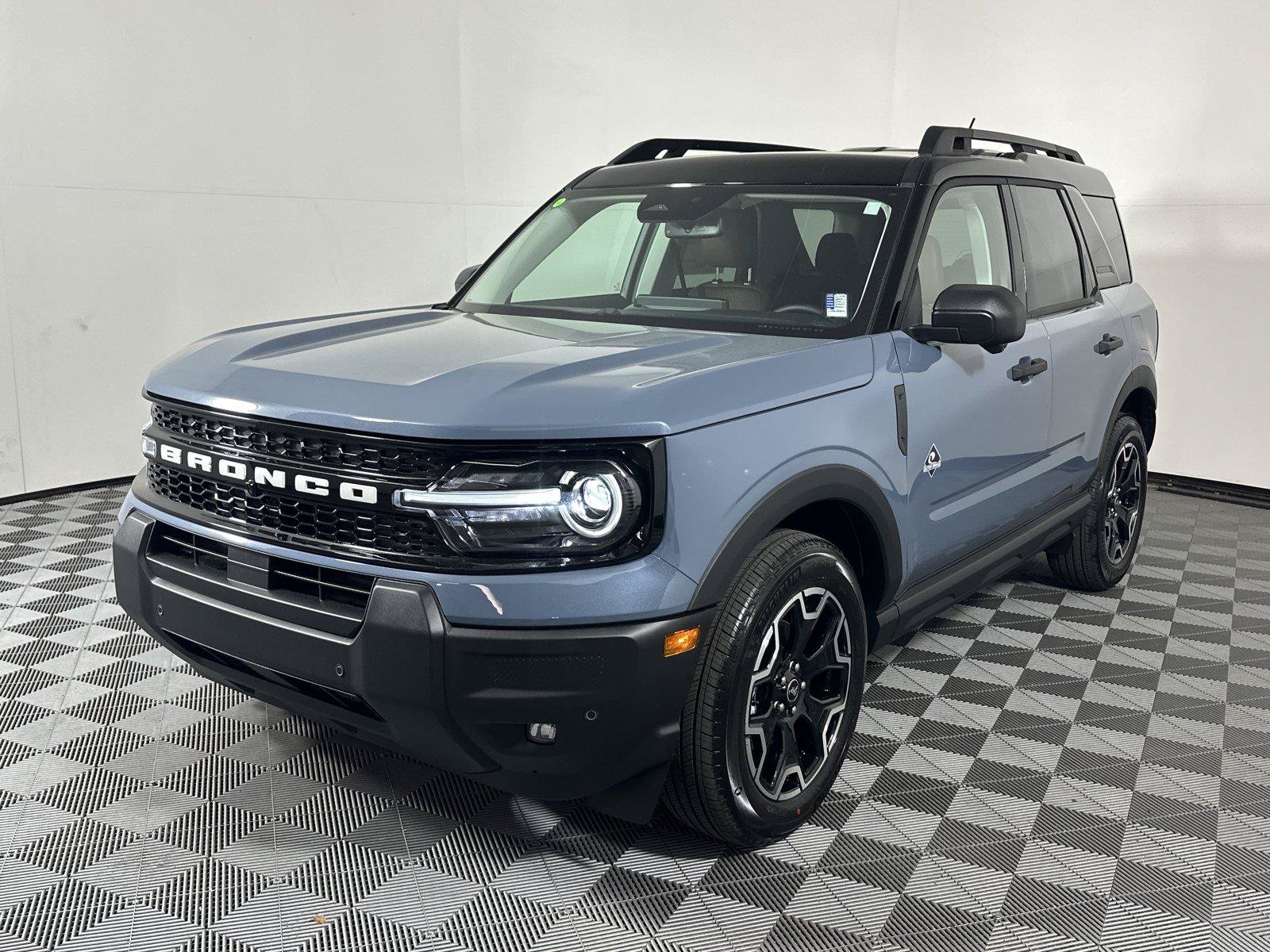New 2026 Ford Bronco Sport Outer Banks w/ Outer Banks Tech Package+ AWD/4WD image 3