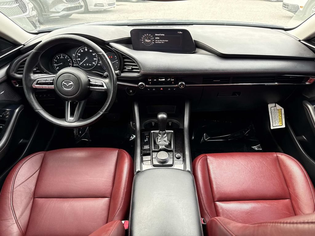 Used 2022 MAZDA MAZDA3 s FWD image 19