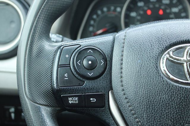 Used 2015 Toyota RAV4 LE AWD/4WD image 22