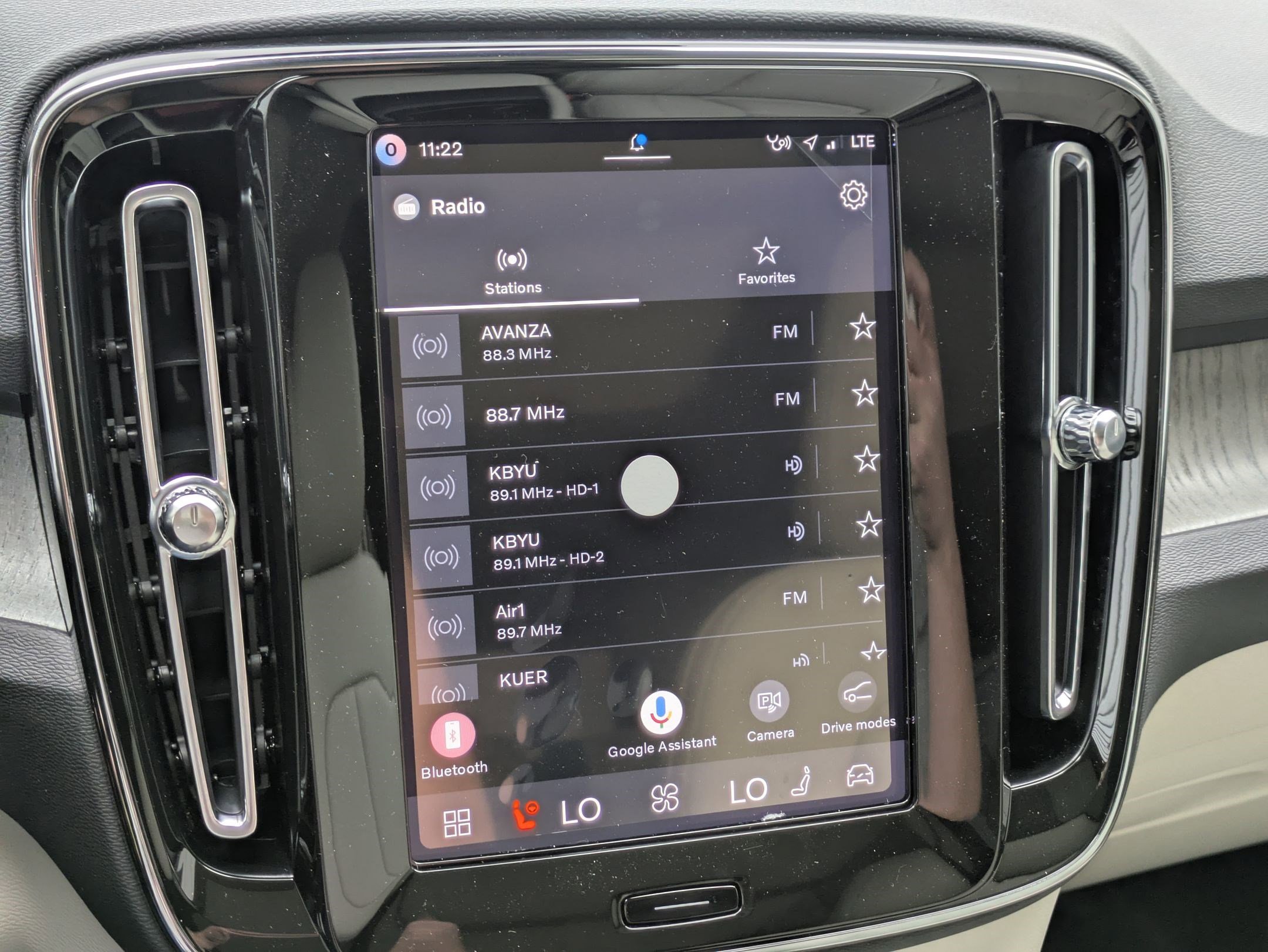 New 2026 Volvo XC40 B5 Ultra w/ Climate Package image 11