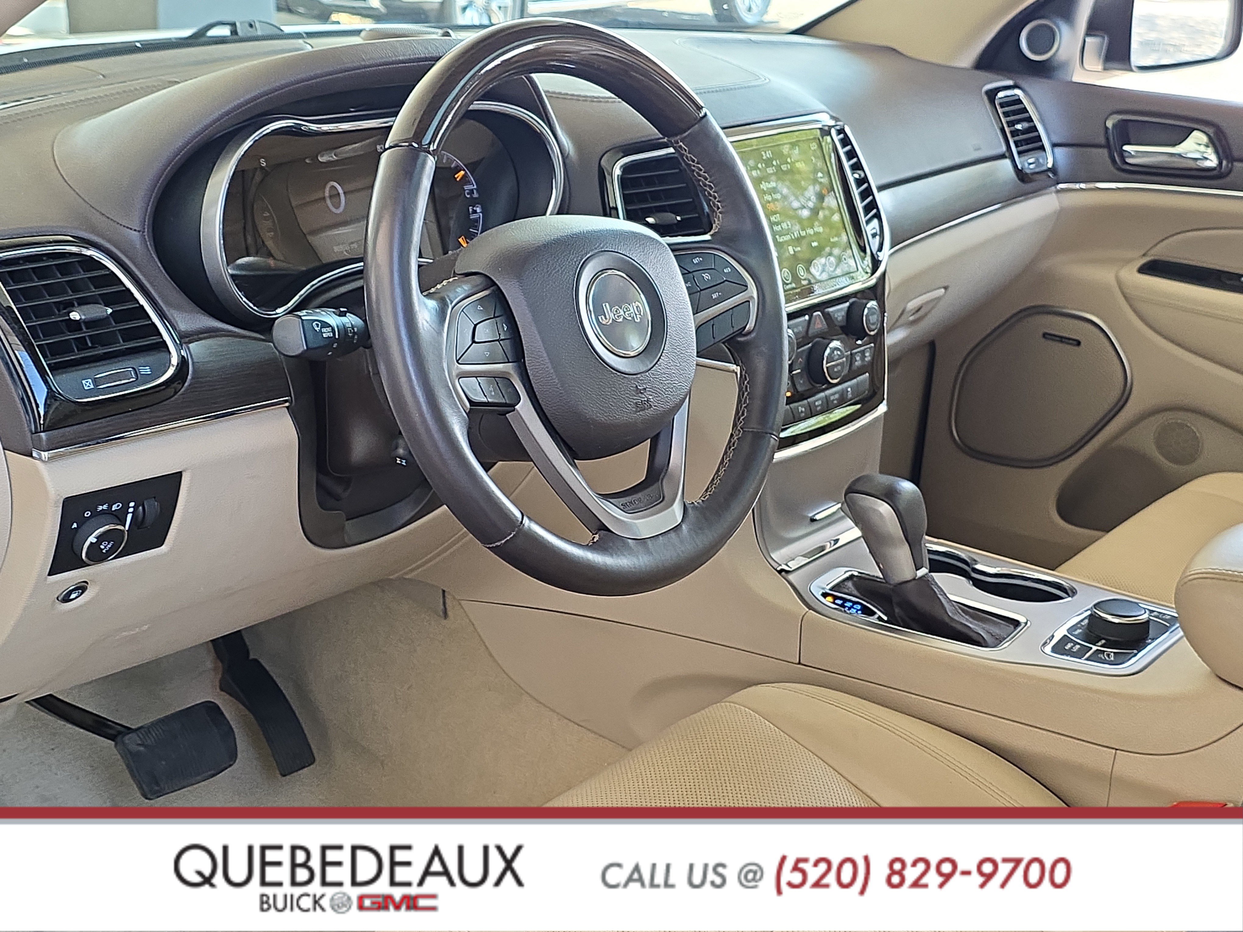 Used 2020 Jeep Grand Cherokee Overland AWD/4WD image 10