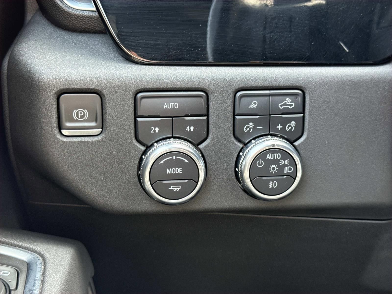 Used 2022 GMC Sierra 1500 Elevation w/ Elevation Premium Package image 17