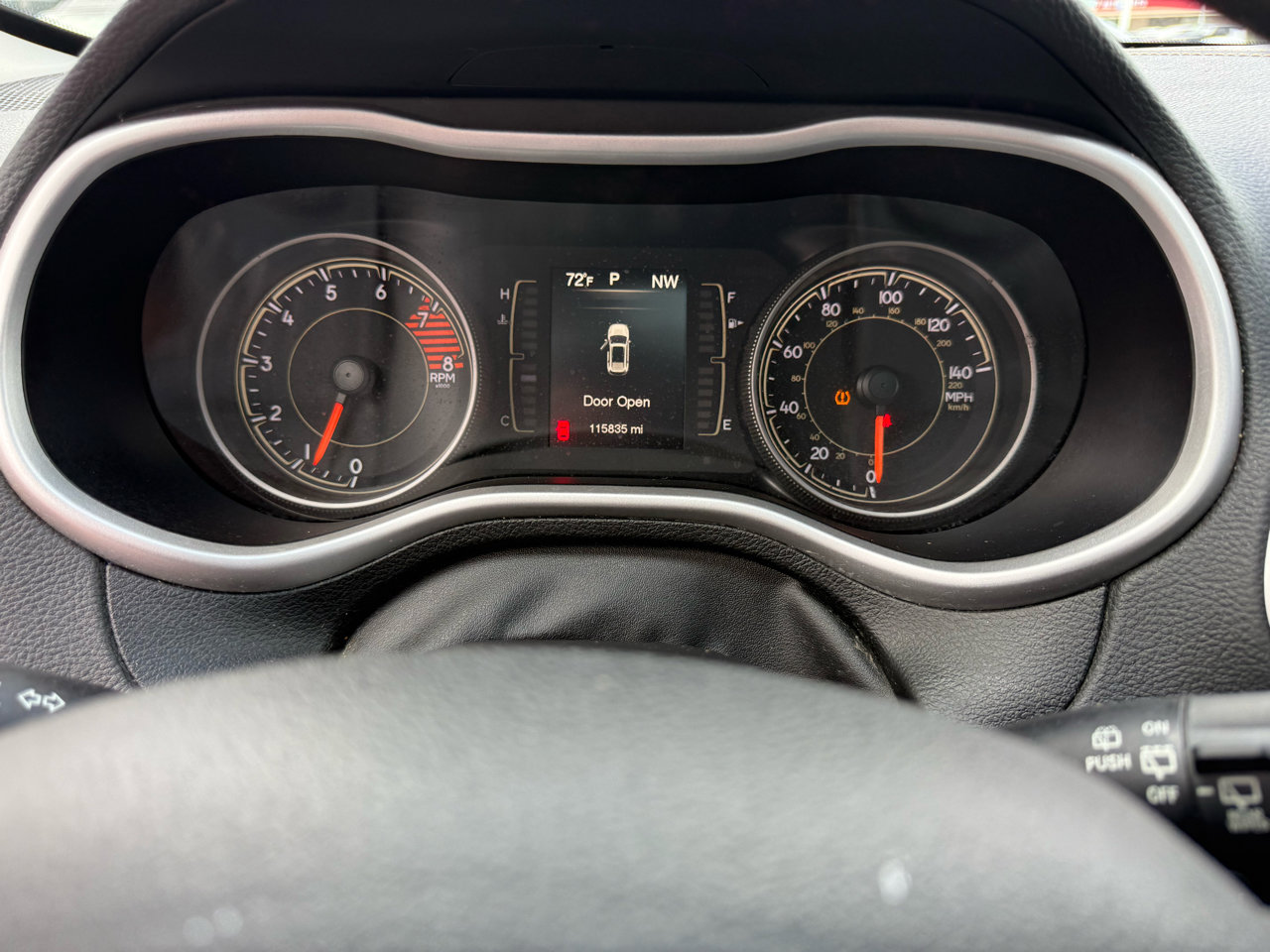 Used 2018 Jeep Cherokee Latitude Plus w/ Comfort/Convenience Group image 17